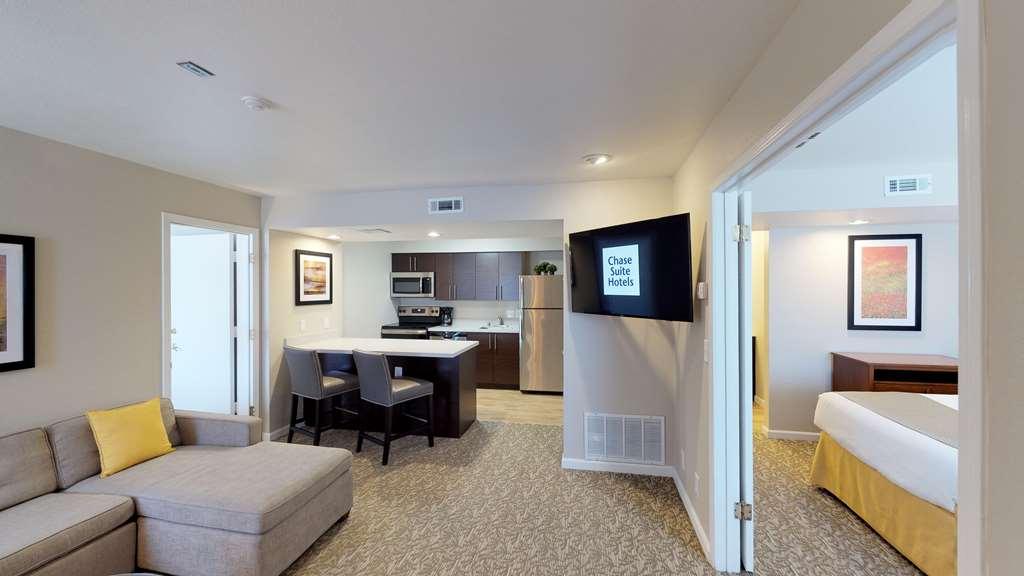 Chase Suite Hotel Newark Fremont Habitación foto